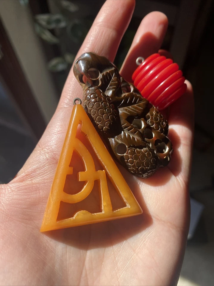 ❤️⭐️ FUN VARIETY Vintage BAKELITE Cab Earring Jewelry Tested Pendant Necklace - Image 3 of 4