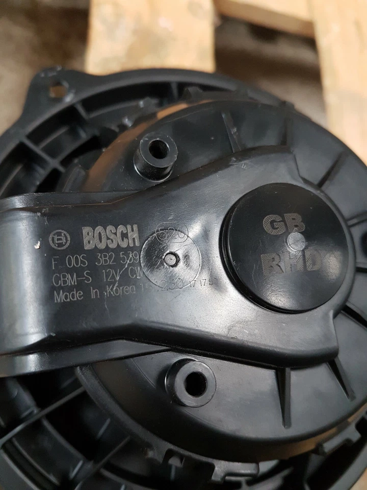 2017 HYUNDAI I20 Mk2 Heater Blower Fan Motor Assembly F00S3B2539 - Image 3 of 3