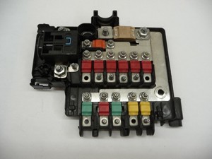 Details About 2012 2016 Tesla Model S 12v Battery Fuse Box 1013272 00 E Oem A1