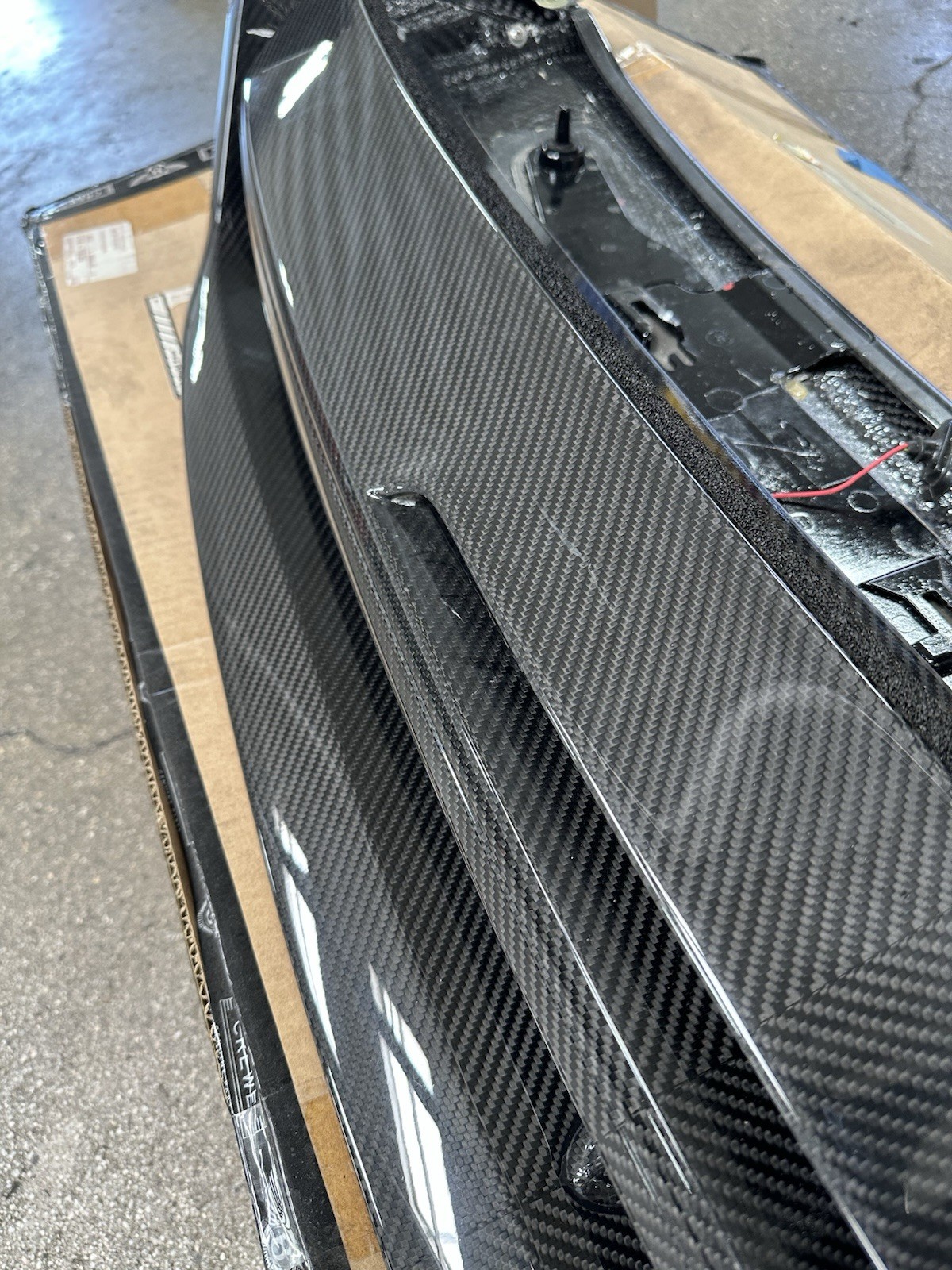 Bentley Bentayga Rear Spoiler Hatch Carbon Fiber Wing 36A827939C Used 2016-2025