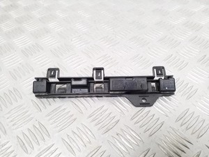 BMW 3 F30, F80 Kotflügelhalter vorne rechts 7240874 2014 24831051