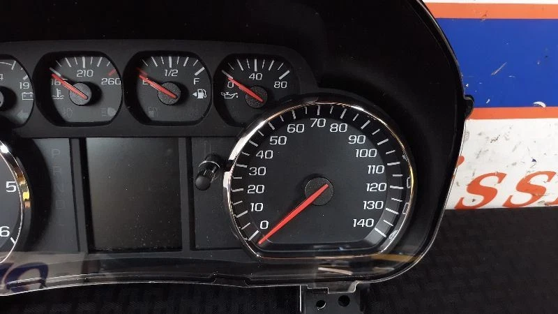 Cuadro de instrumentos velocímetro GMC SIERRA 2500 18 6,0 L 84390798 Foto 4 de 4