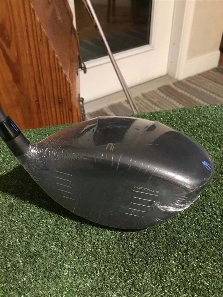 Cobra Left Handed Air X Offset 10.5* Driver Seniors Ultralite 40g Graphite (NEW) - Image 3 of 4