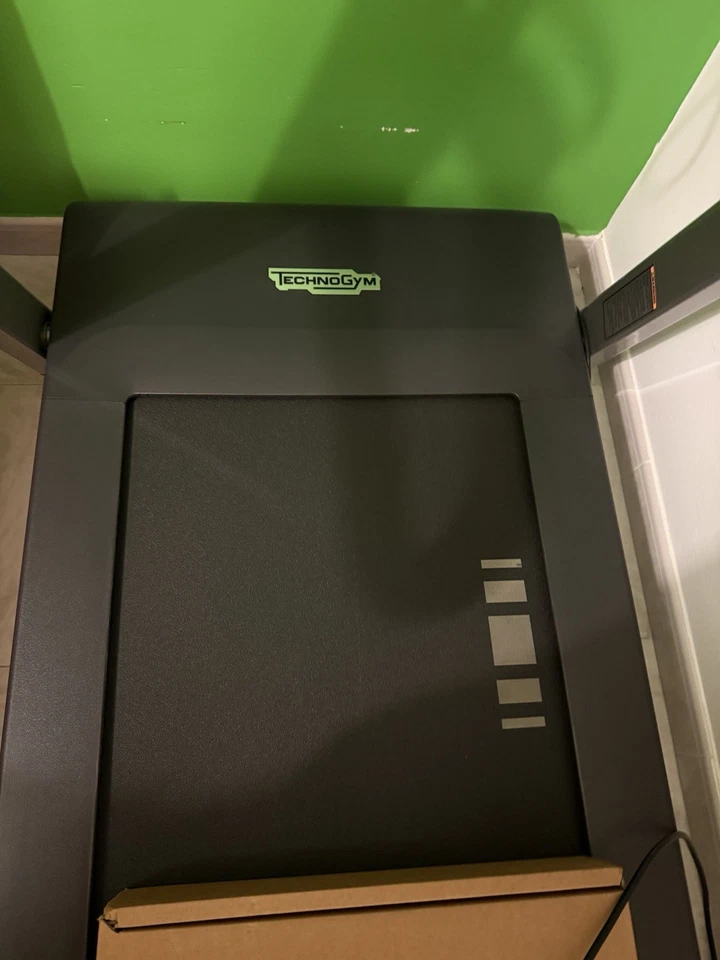 Tapis Roulant MyRun Technogym grigio usato come nuovo - Immagine 3 di 4