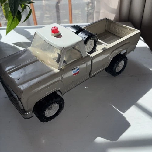 Vintage Tonka Chevron Service Pickup Truck XR-101  Pressed Steel 1970s