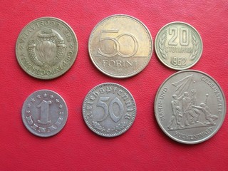 EUROPE DE L EST LOT DE MONNAIES PRIX DEPART 1 EURO ! (A5217)