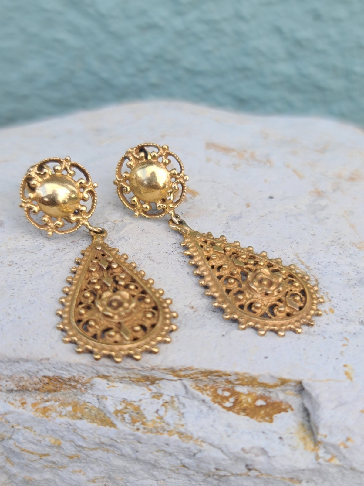 VTG 14k Solid Yellow Gold Stud Dangle Screwback E… - image 4