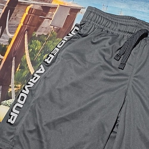 Under Armour Boys Athletic Shorts Size XS NWT - Picture 2 of 6