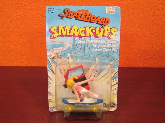 スケートボード アメトイ フィギュア CARRIE CAR DOOR 1986 1986 SKATEBOARD SMACK-UPS CARRIE CAR DOOR FIGURE PLAYTIME