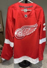 Fanatics Authentic Pro Detroit Red Wings Personalized Home Jersey Size 56 ￼
