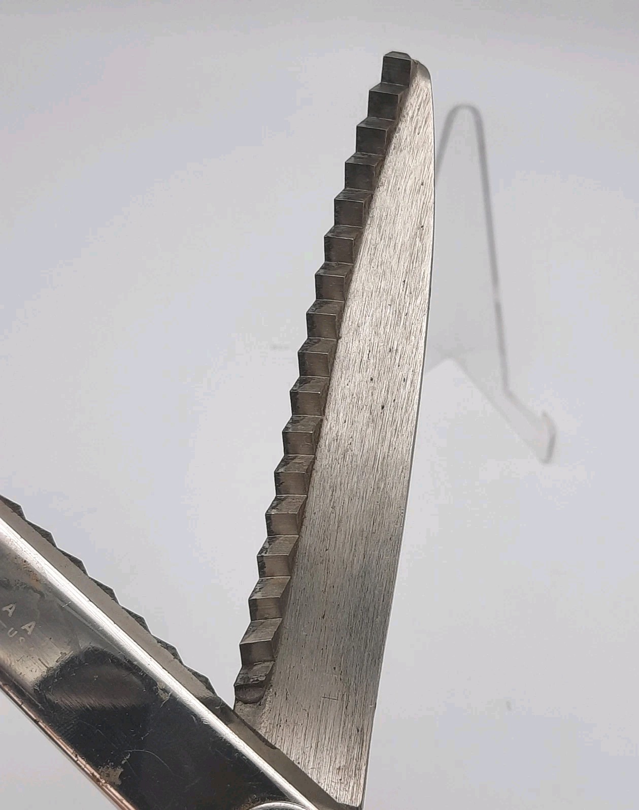 11" Wiss Dressmakers Pinking Shears Scissors Industrial Sewing Vintage USA READ