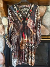 Vestido Natura estampado mixto manga campana 3/4 bordado cuello, talla M, nuevo sin etiquetas