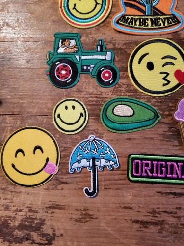 Patches Lot of 30 Total Iron-On New Patch Fashion Embroidered Never Used - Picture 8 of 11
