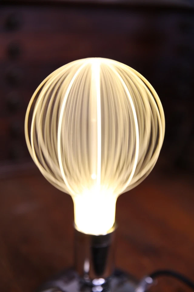 Luz LED Nocturna Salida del Sol Ojo Atómico Espacio Cúpula Globo Plata Lámpara de Mesa Pantalla Foto 4 de 4