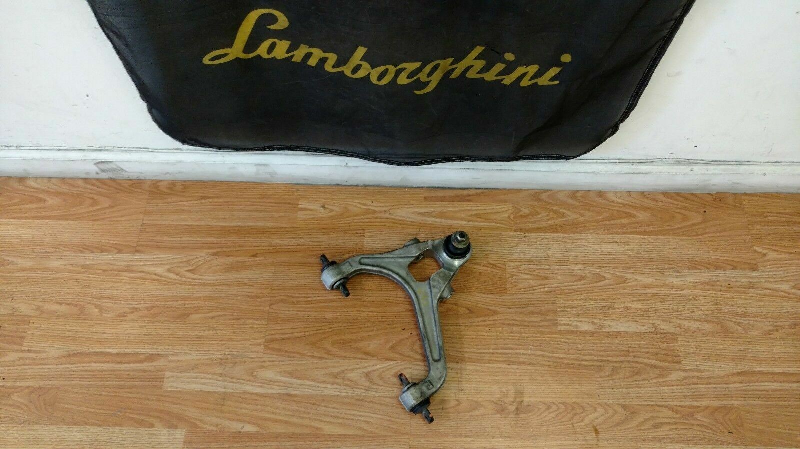 LAMBORGHINI GALLARDO FRONT RIGHT PASSENGER UPPER CONTROL ARM OEM 400407506B