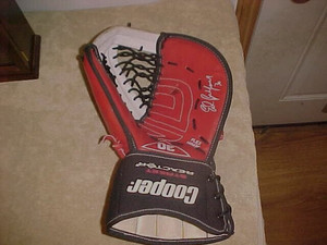 COOPER ADULT Ed Belfour #30 STREET REACTOR Goalie Catch Glove, Super Condition