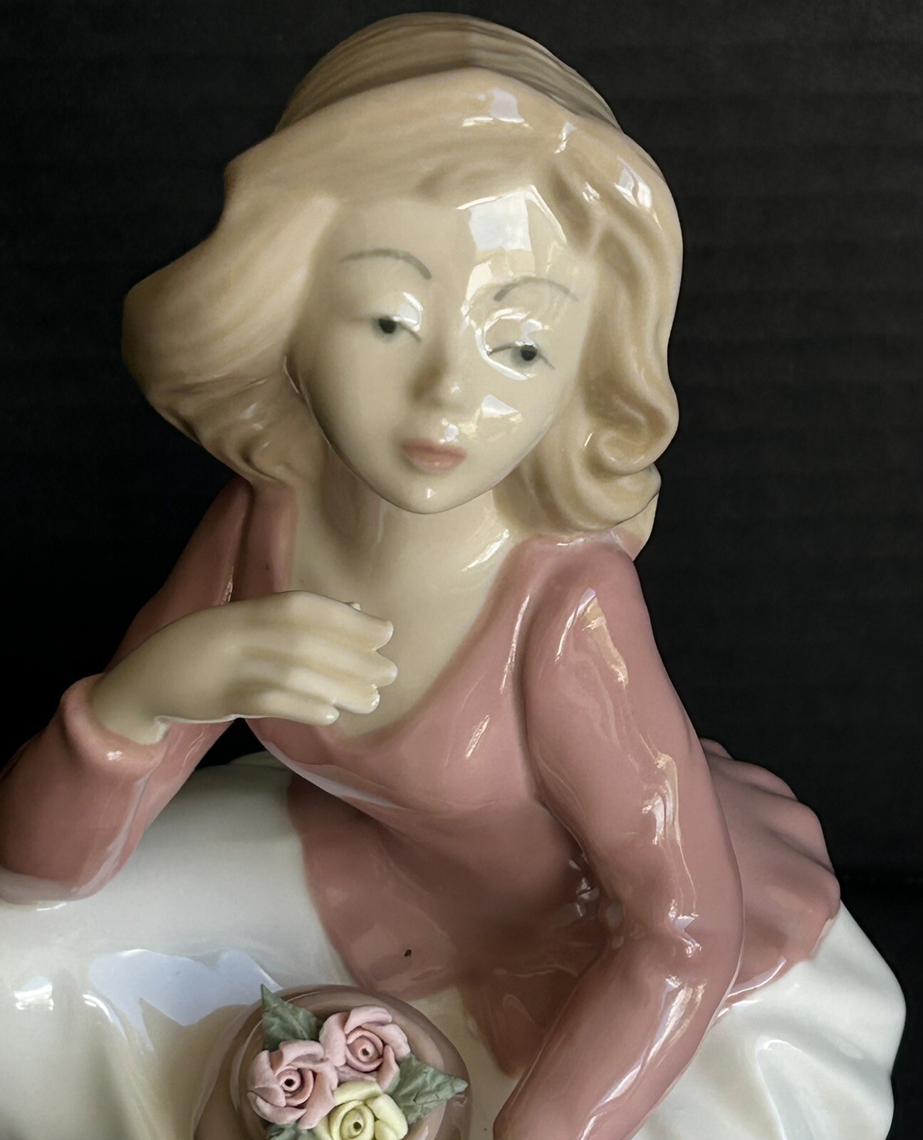 Vintage Tengra Porcelain Figurine Lady Sitting With Pot Of Flowers Mint