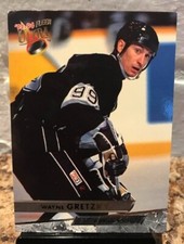 WAYNE GRETZKY Los Angeles KINGS 1993-94 FLEER ULTRA HOCKEY CARD #114 MC