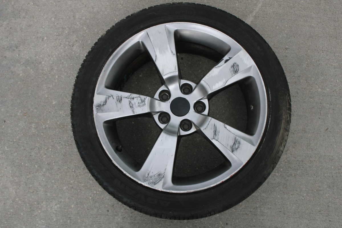 スバルsti 17×8j +50 114.3 5穴・BSブリザック 235/45 2008-2014 SUBARU WRX STI 5 SPOKE WHEEL OEM 18x8.5+55 5x114 W/ TIRE