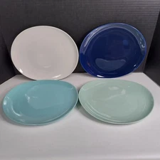 SWEESE Curved Oval Porcelain Dinner Plates Lead-Free 4 Asst Colors 11x9"