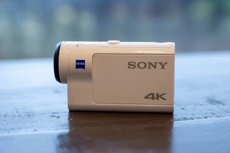Sony FDR-X3000R 4K - White - Image 4 of 4