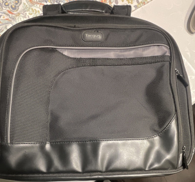 Targus 15 in Padded Nylon Laptop Briefcase Carrying Case Black/Gray