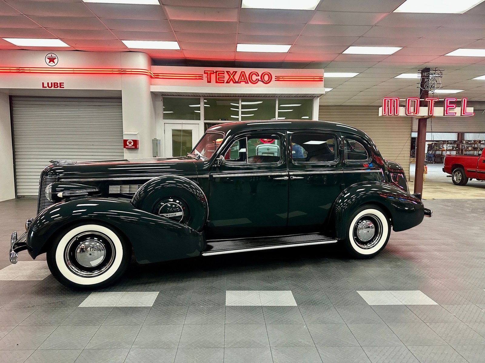 1937 Buick Series 40
