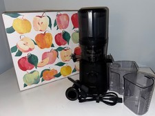 Nama J2 Cold Press Juicer with Nama Glass Bottle Set (see description).