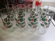 Vintage Indiana Co. Christmas Holly Berry 12 oz Glasses Tumblers Set of 8