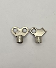 Lot Of 2 Vintage Different Original Wind Up Keys