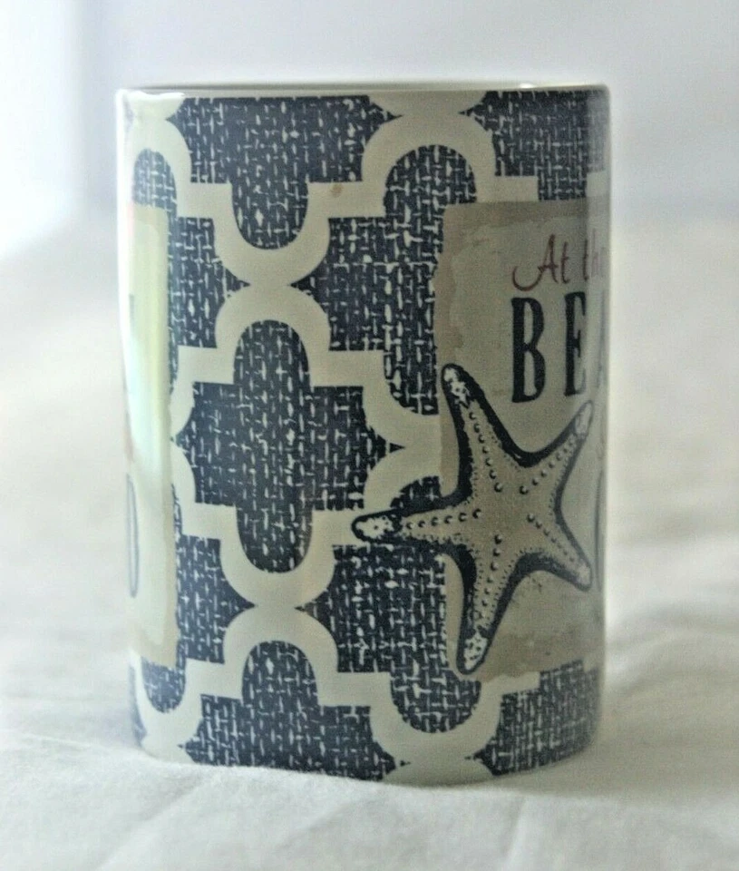 Taza de café de cerámica At The Beach Its All Good. Foto 3 de 4