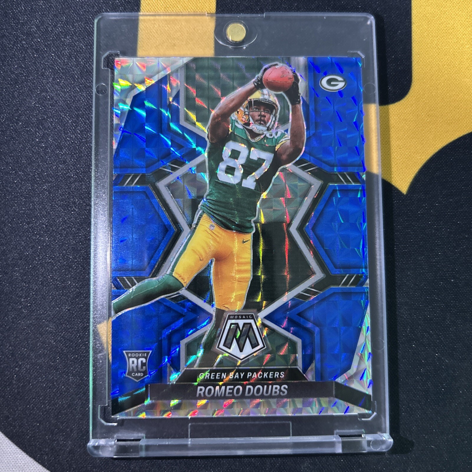 2022 Panini Mosaic Rookies Blue Mosaic Prizm /99 Romeo Doubs Rookie RC #341