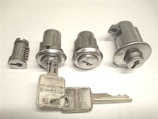 Cerraduras de puerta y guante y encendido con llaves para camión grande Freightliner 1981-2007