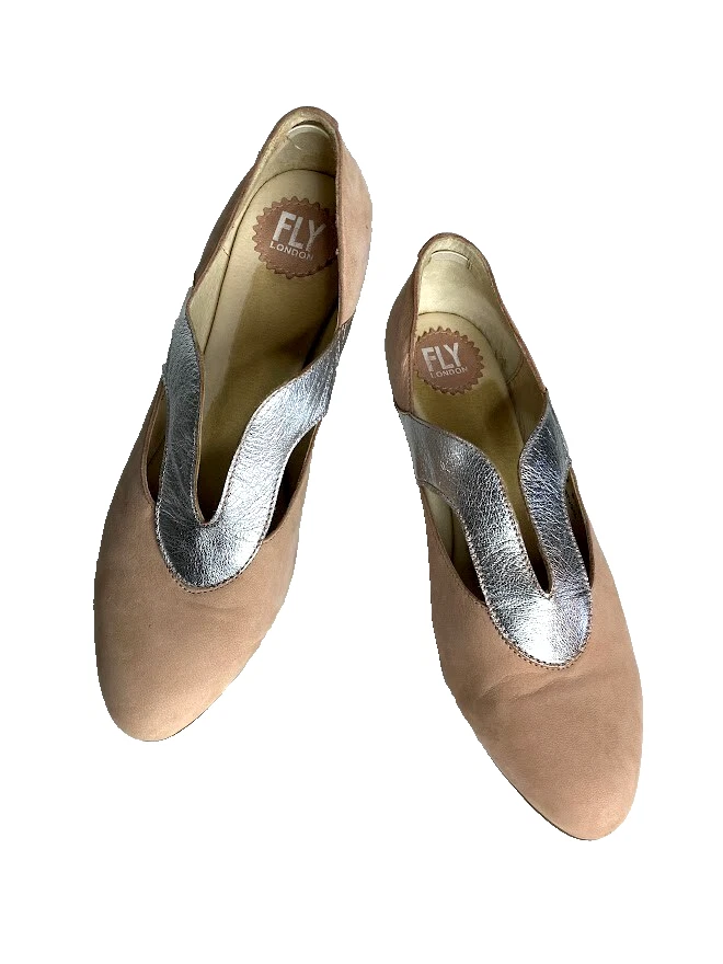 FLY London 米色/粉色麂皮绒皮革银色懒人鞋 1.75 英寸方跟 8.5 码 — 第 3/4 张图片