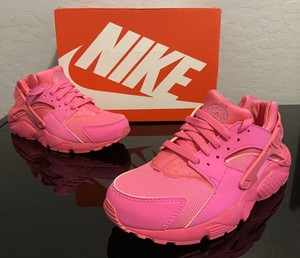 hot pink nike huarache