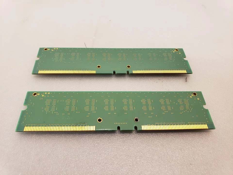 Hyundai (2x) 128MB 256MBB Tot Rambus ECC Rimm PC-600-45 Memoria RAM HYMR16416H-653 Foto 3 de 3