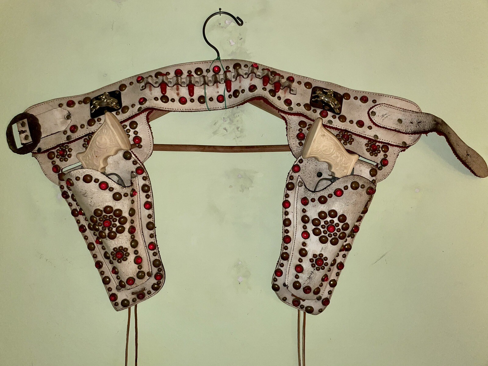 ***VINTAGE 1950’s 60's TOY GUNS AND HOLSTER WESTERN SET SEE DESCRIPTION *** eBay