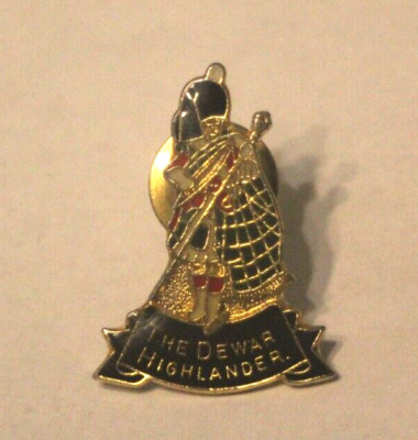The Dewar Highlander Dewar's Scotch Whiskey Metal Enamel Lapel Hat Pin Pinback