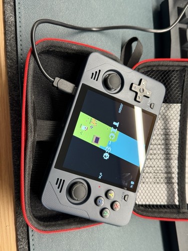 Powkiddy RGB30 Retro Game Console