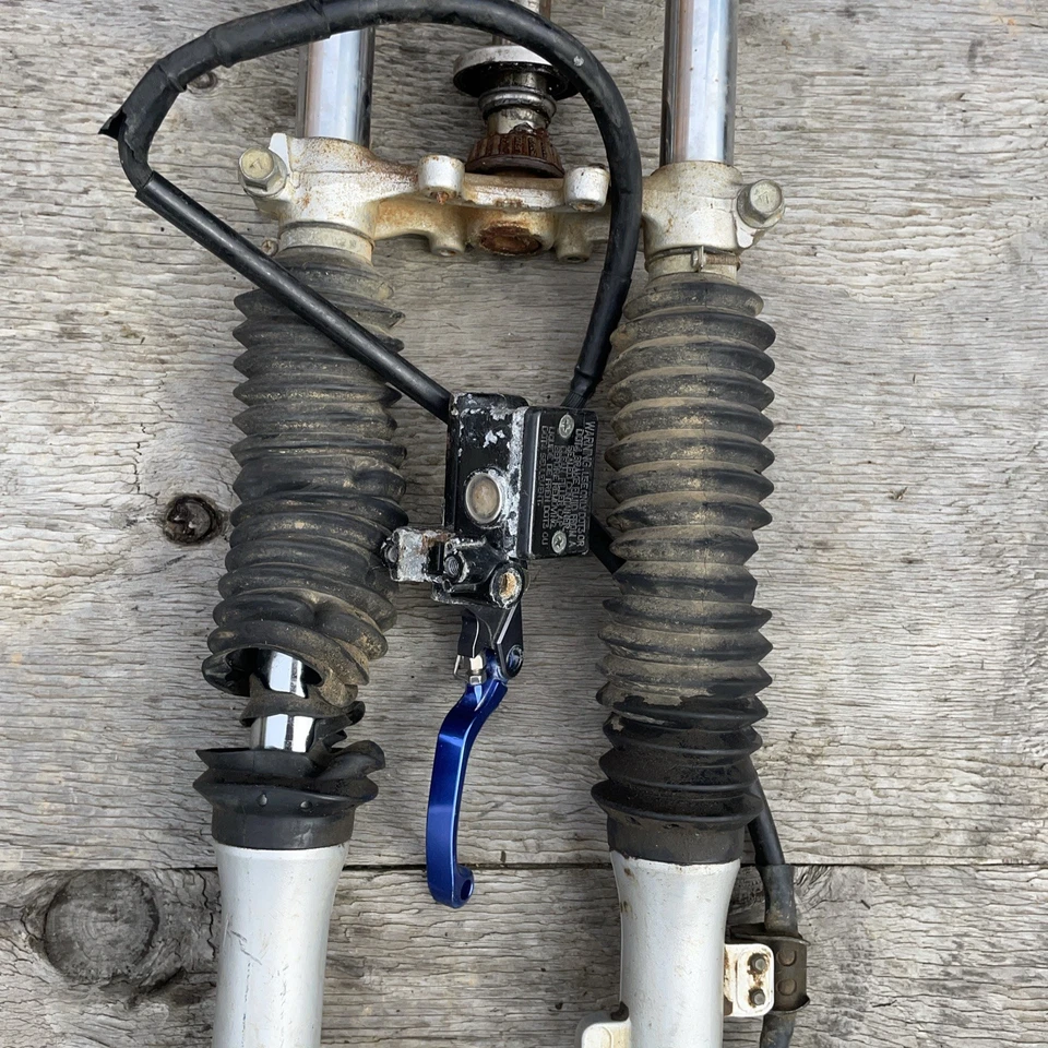 Yamaha Ttr 125 L 2008 horquillas de rueda grande triple abrazadera freno y cilindro maestro Foto 3 de 4