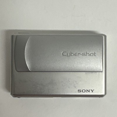 Sony Cyber-shot DSC-T1 5.0 Megapixel Digital Camera Silver LCD Screen