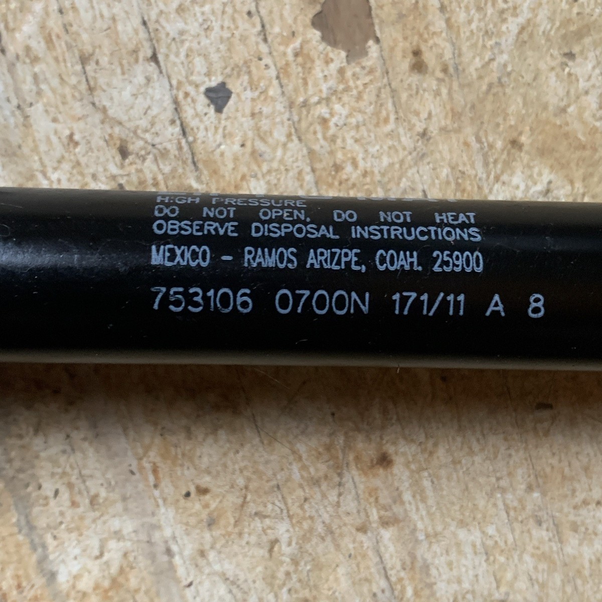 Stabilus Lift O Mat Gas 160lb Lift Support 753106,0700N (WYZ) | eBay