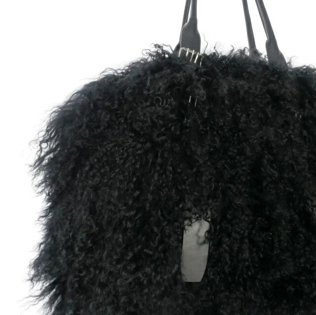 Bolso de Mano Ann Demeulemeester 2023 Otoño Invierno Benita Fin de Semana Piel de Oveja Mongola Foto 2 de 4