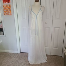 Vtg Undercover Wear Nylon Maxi Gown Size M Bridal Rosette Stretch Slip Dress   