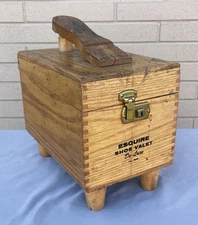 Vintage Wooden Esquire Shoe Valet De Luxe Shoe Shine Box w/ Key & Contents