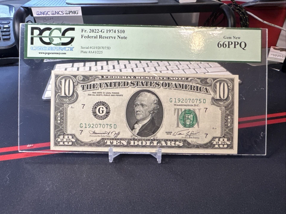 😎 1974 $10  FEDERAL RESERVE NOTE ( CHICAGO) G/D BLOCK ( PCGS -66PPQ ) - Image 4 of 4