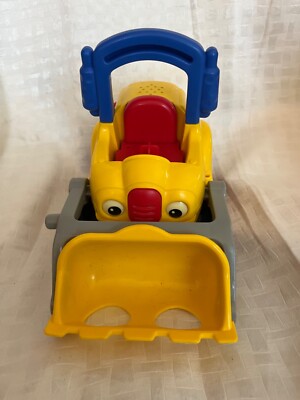 Mattel Fisher Price Little People Singing Dump Truck Mattel 9'' Toy