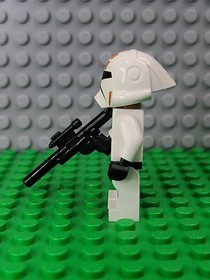 LEGO Star Wars Republic Trooper Minifigure From Set 75001 Long Rifle