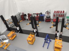 1/24 Diorama Car Repair Model Set Garage Workshop Repair Scene Tool Accessory
