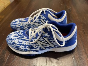 4040 V5 Turf Baseball Shoe Blue 